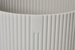Elho Vibes Fold Rund 14 Cm, Seidenweiß -Garten Flaire Verkaufsgeschäft elho vibes topf 14 cm seidenweiss 842294 de